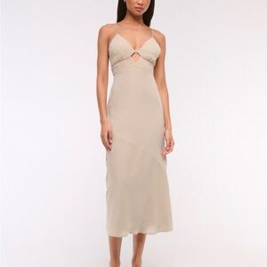 A&F NWT Elegant Tan Maxi Dress w/ Tie Back Size M